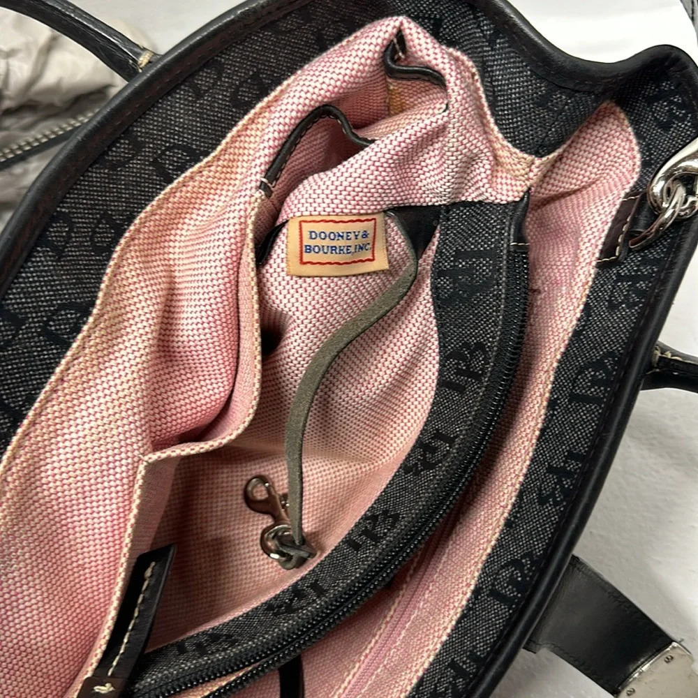 Dooney & Bourke Signature Jacquard Canvas Satchel Bag Crossbody Shoulder Strap - Picture 10 of 13